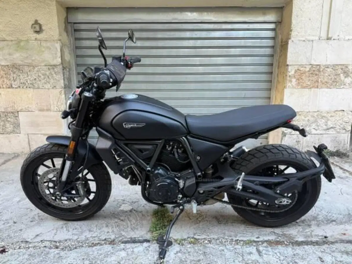 Ducati Scrambler 800 Icon Dark (2025 - 26) (7)