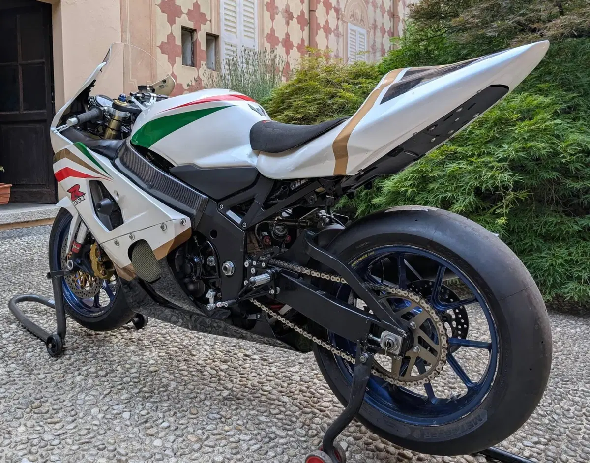 Suzuki GSX R 750 (2004 - 05) (3)