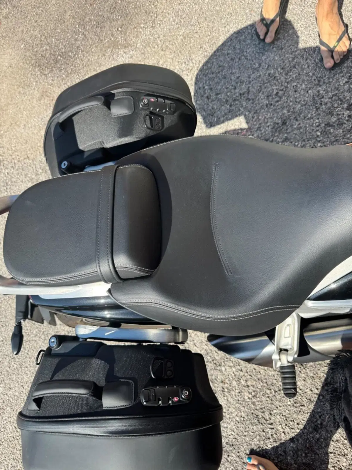 Triumph Rocket 3 R 221 (2021 - 23) (4)