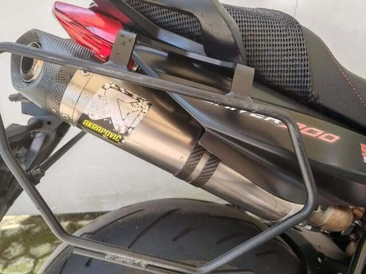 Aprilia Shiver 900 ABS (2017 - 18) (9)