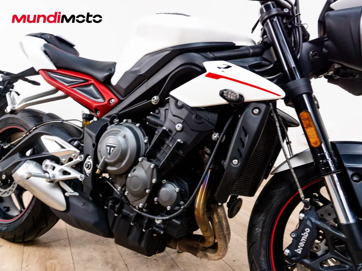 Triumph Street Triple 765 R (2023 - 26) (5)