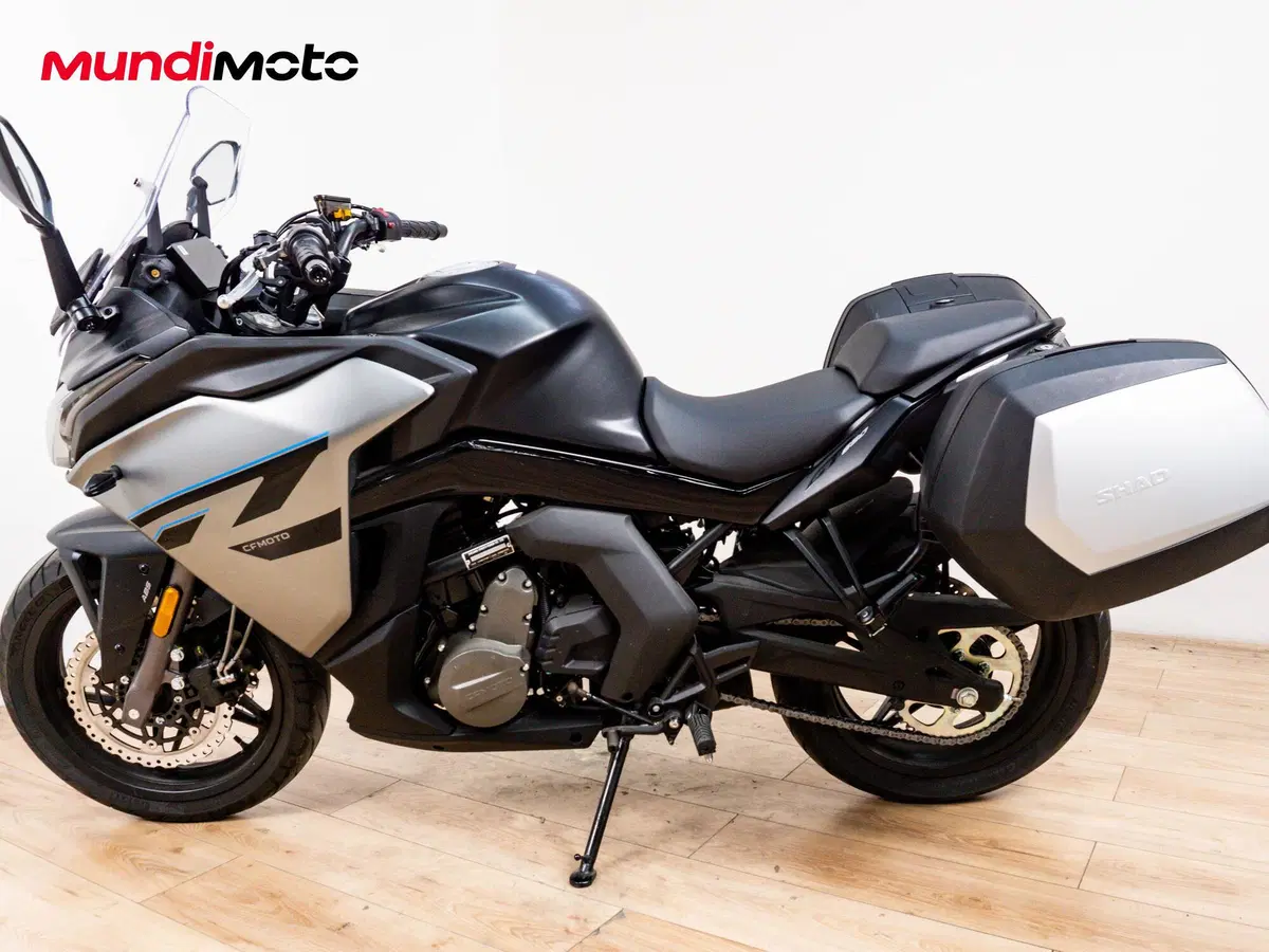 CFMOTO 650GT (2021 - 26) (6)