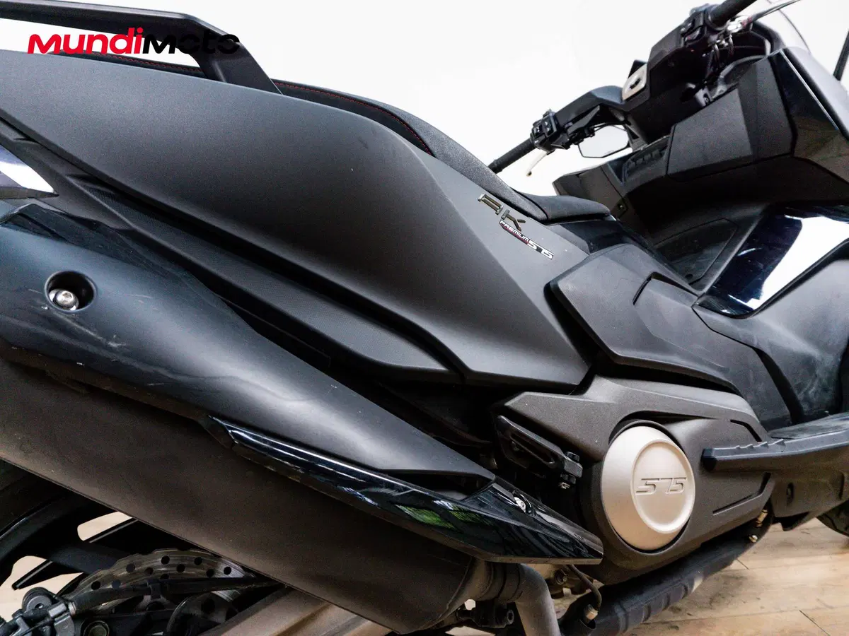 Kymco AK 575 Premium (2025 - 26) (4)