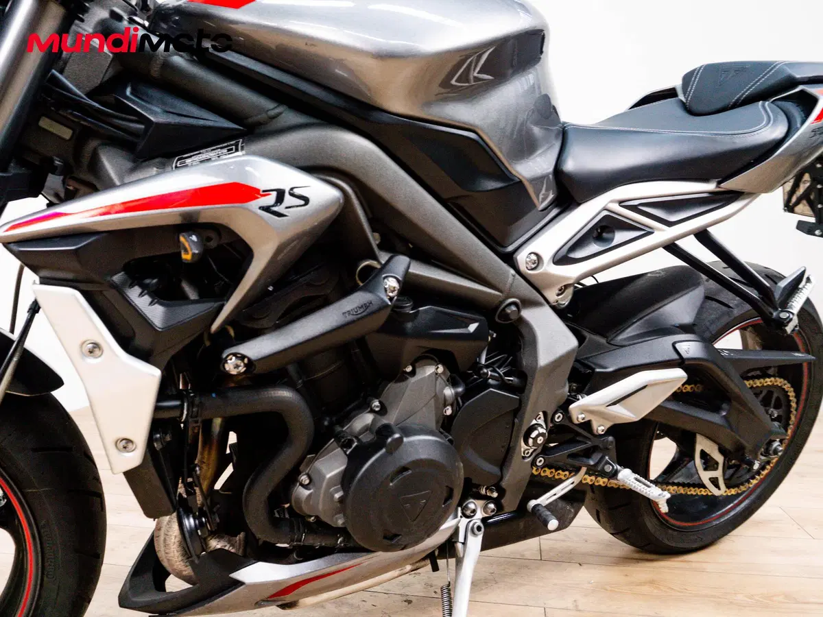 Triumph Street Triple 765 RS (2023 - 26) (9)
