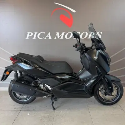 Yamaha X-Max 300 Tech Max (2021 - 24) usata