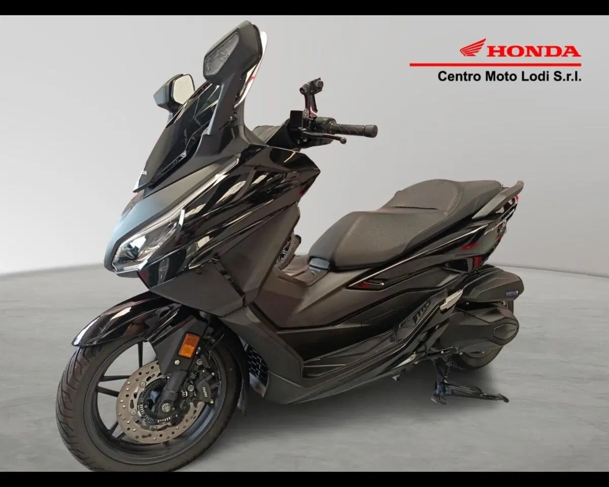 Honda Forza 350 (2025 - 26) (4)