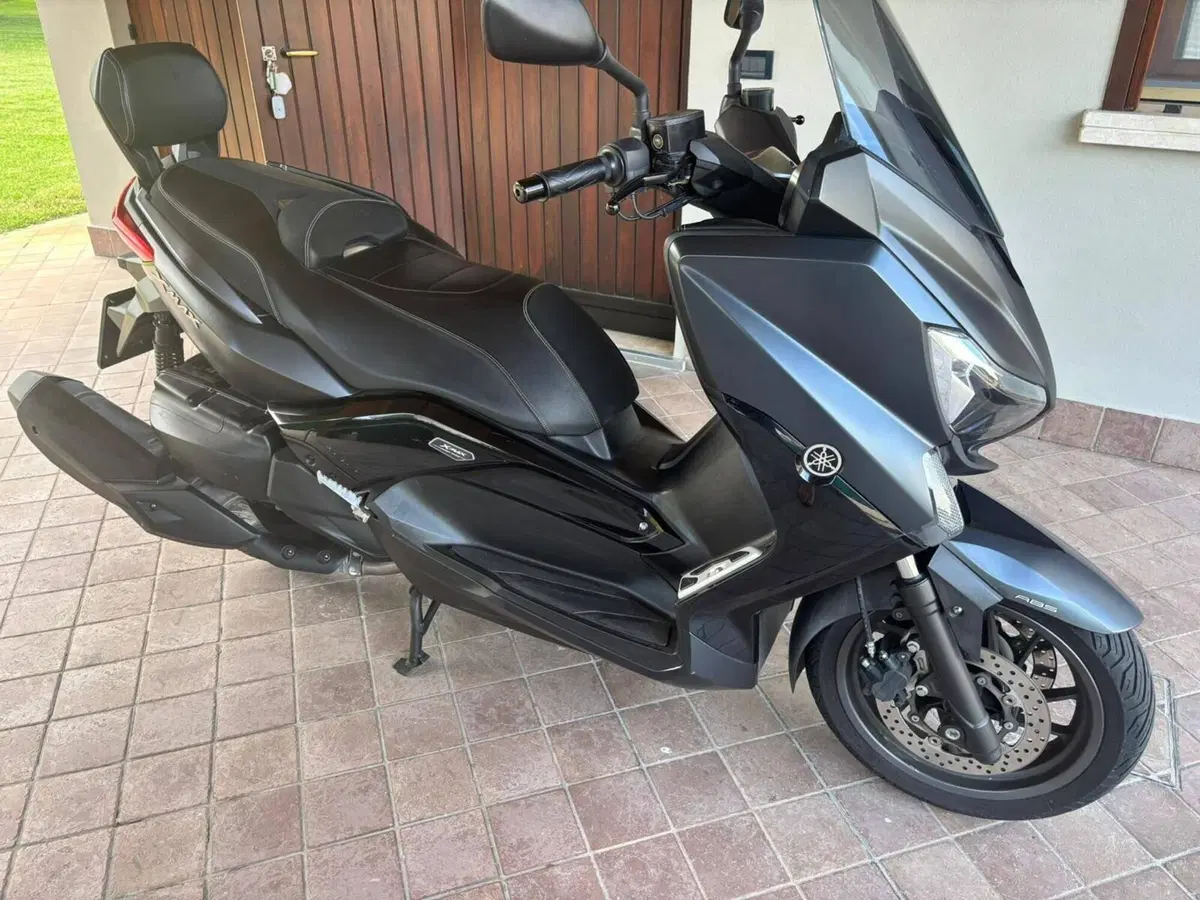 Yamaha X-Max 400 Iron Max ABS (2016) (4)