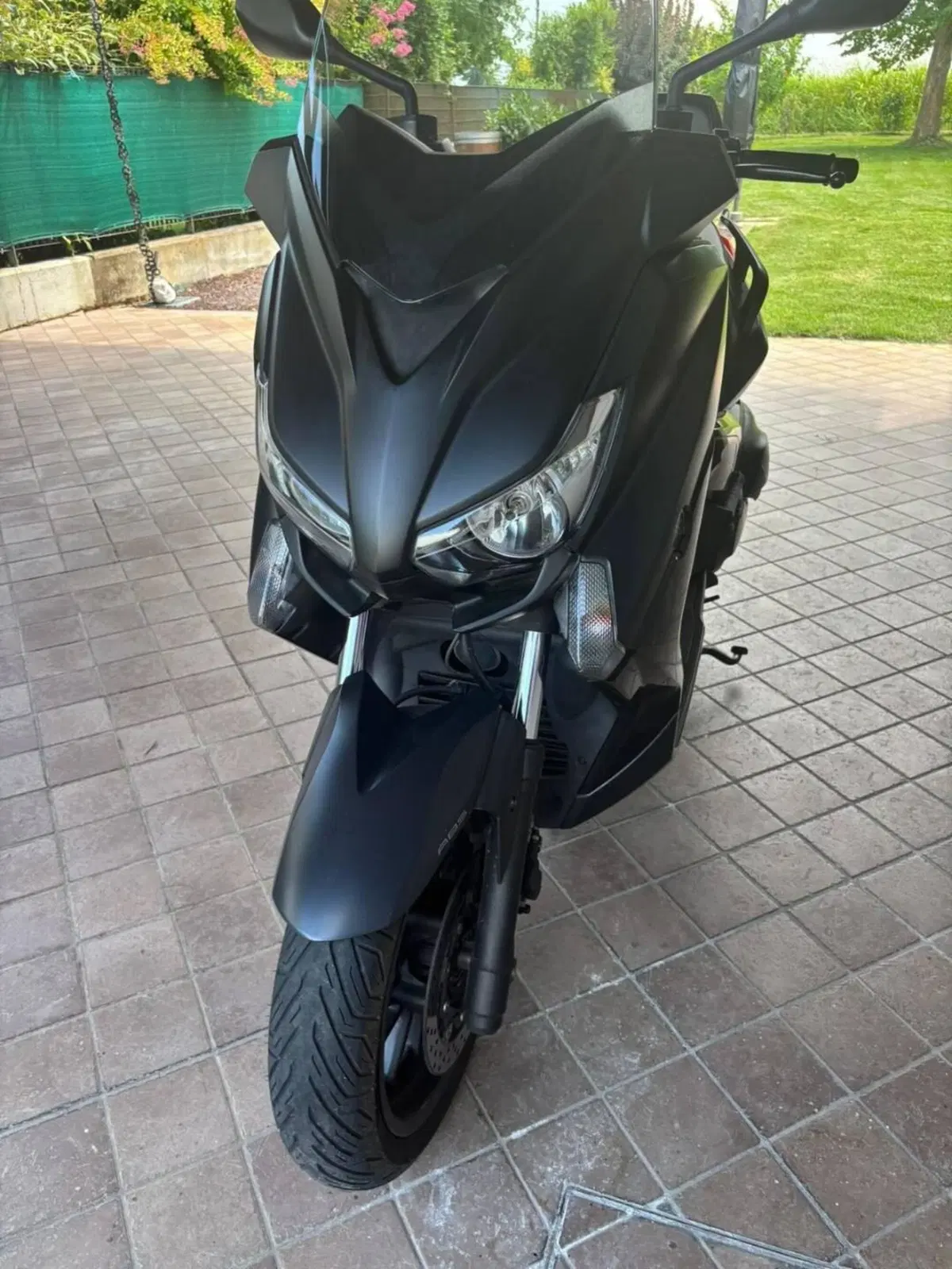 Yamaha X-Max 400 Iron Max ABS (2016) (6)