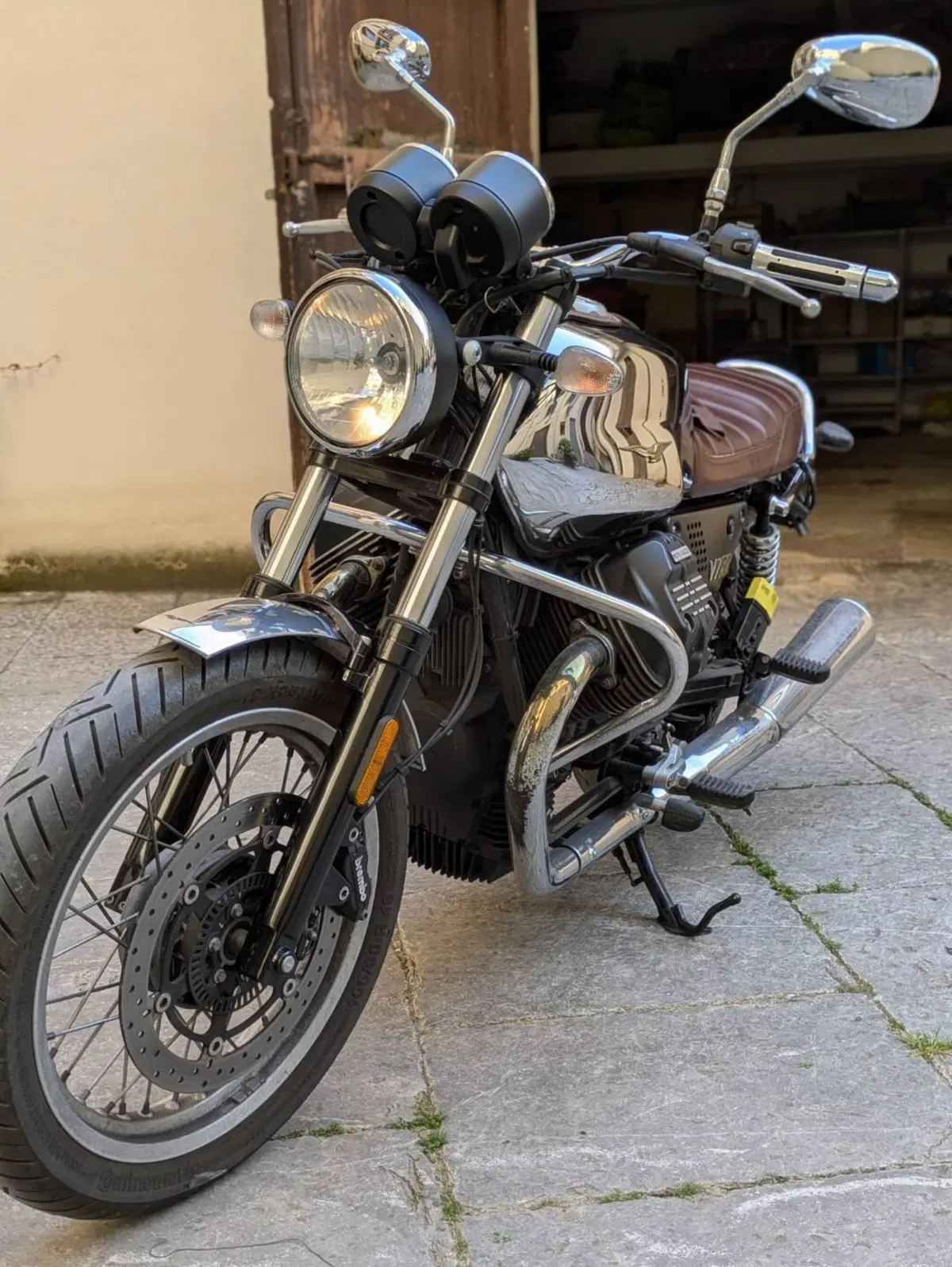 Moto Guzzi V7 III Anniversario (2017 - 18) (12)