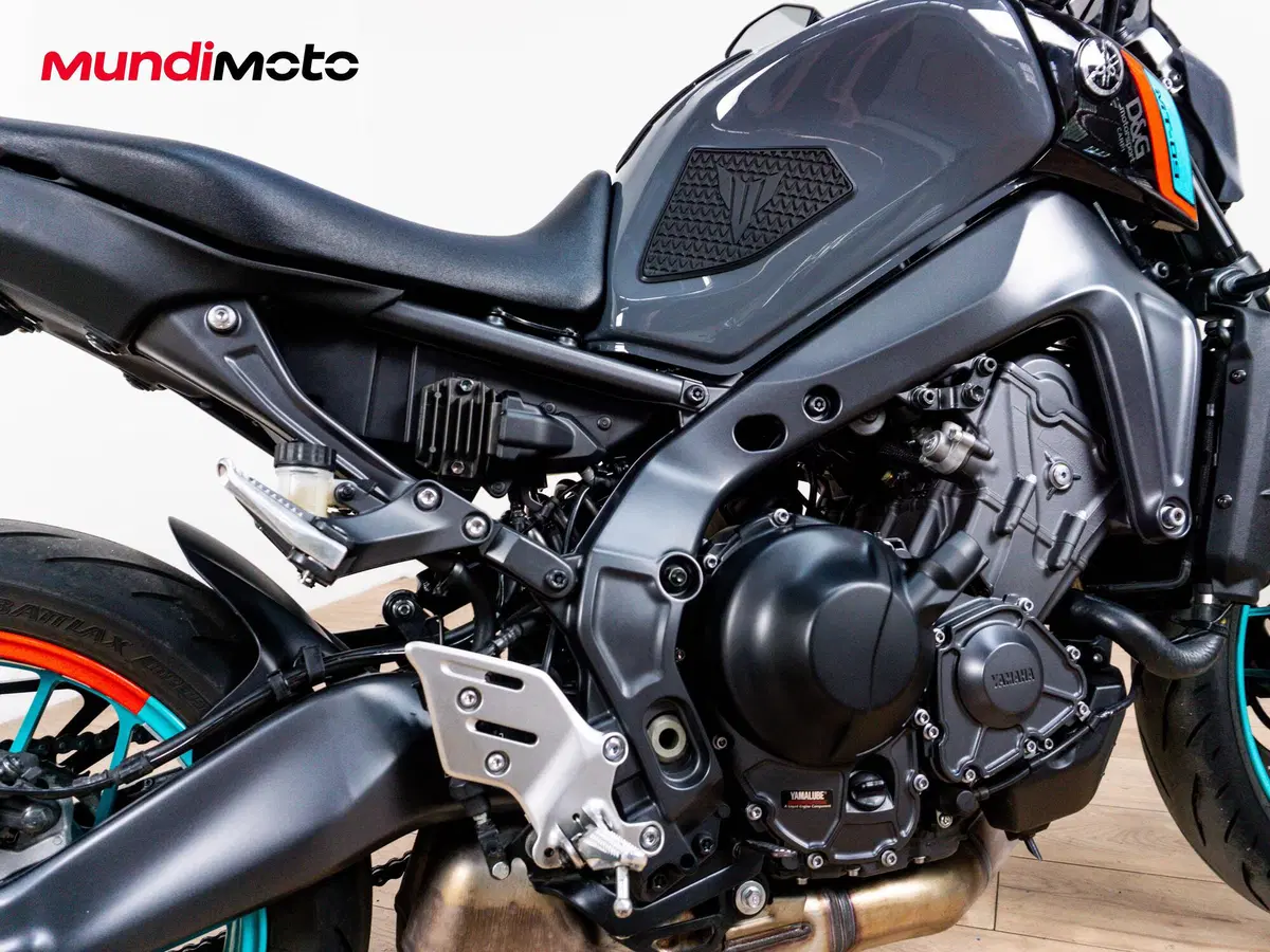 Yamaha MT-09 (2024 - 26) (4)