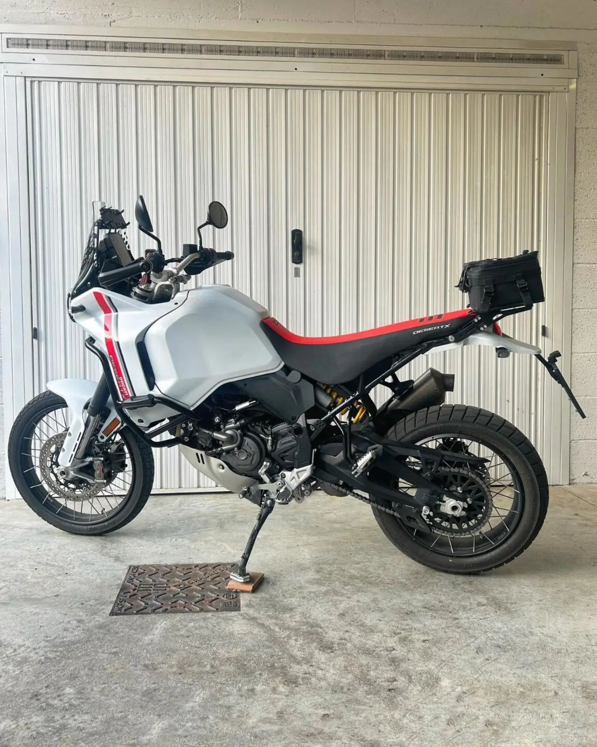 Ducati DesertX (2022 - 25) (2)