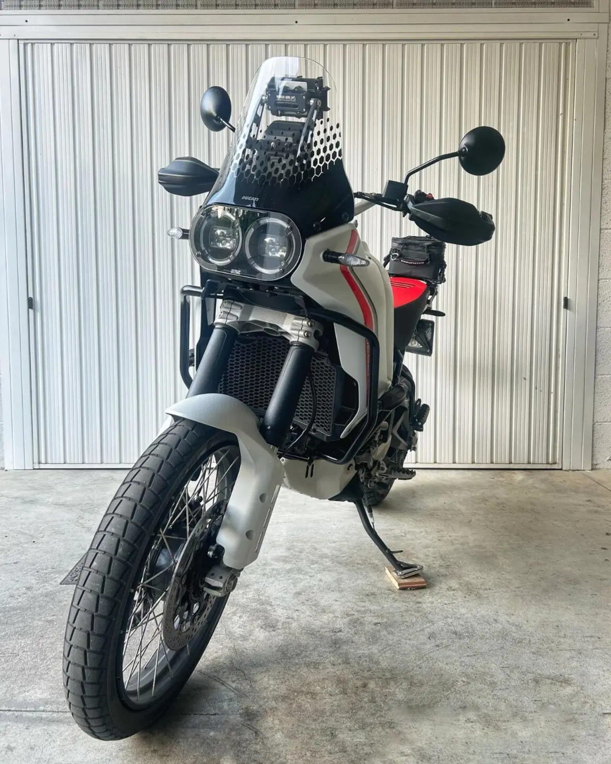 Ducati DesertX (2022 - 25) (3)