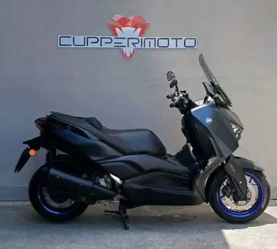 Yamaha X-Max 300 (2021 - 24) usata
