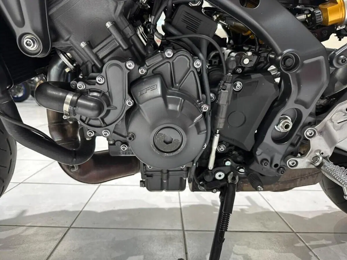Yamaha MT-09 SP (2021 - 23) (4)