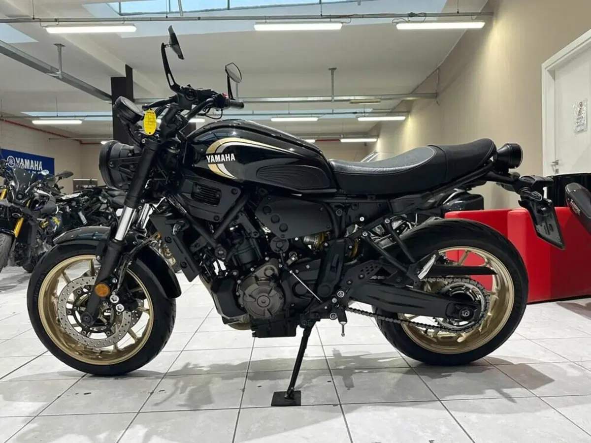 Yamaha XSR 700 (2022 - 26) (3)
