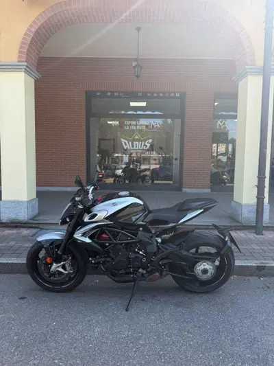 MV Agusta Brutale 800 RR (2021 - 25) usata