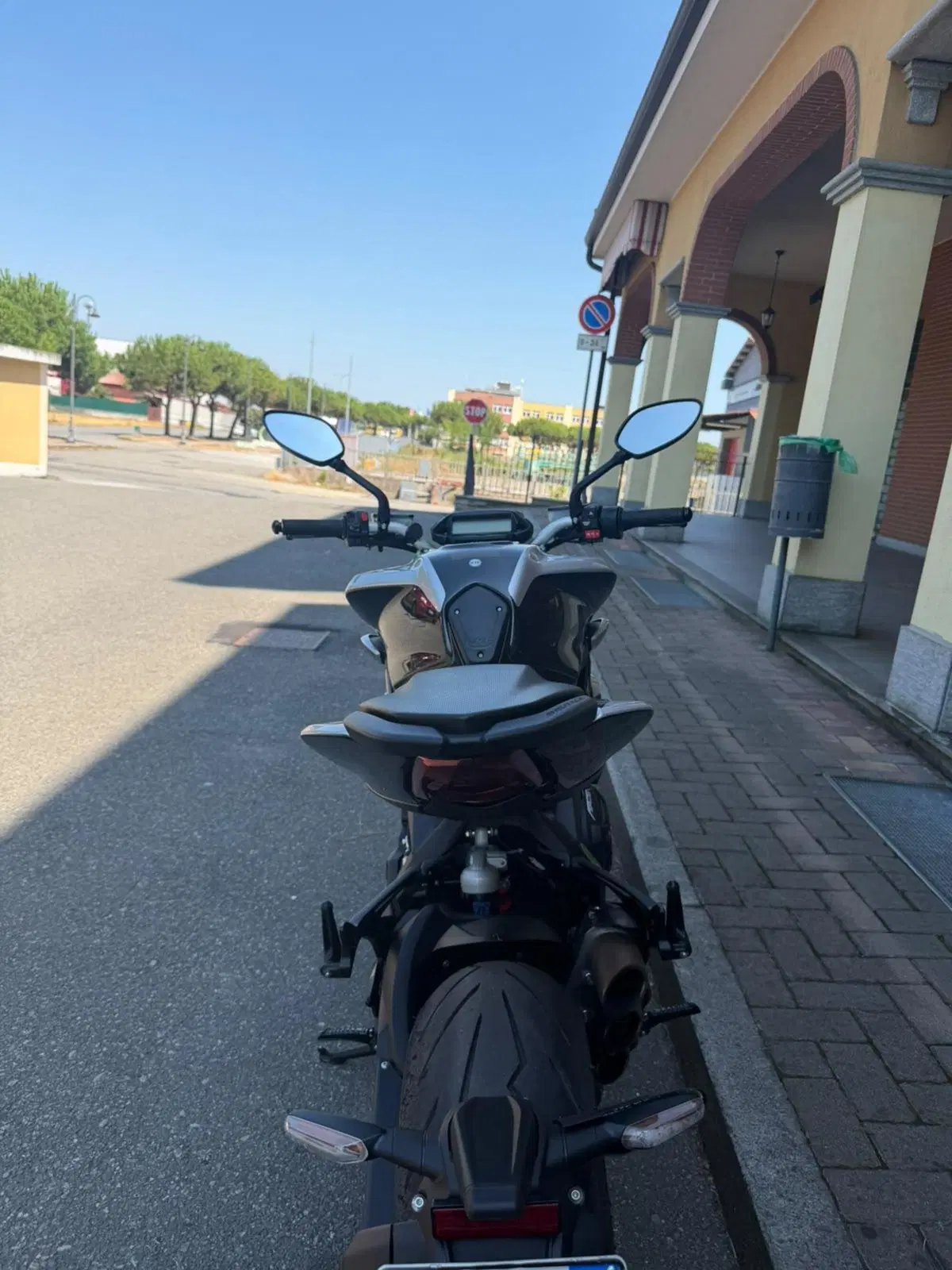 MV Agusta Brutale 800 RR (2021 - 25) (4)