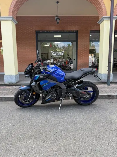 Yamaha MT-10 (2022 - 26) usata