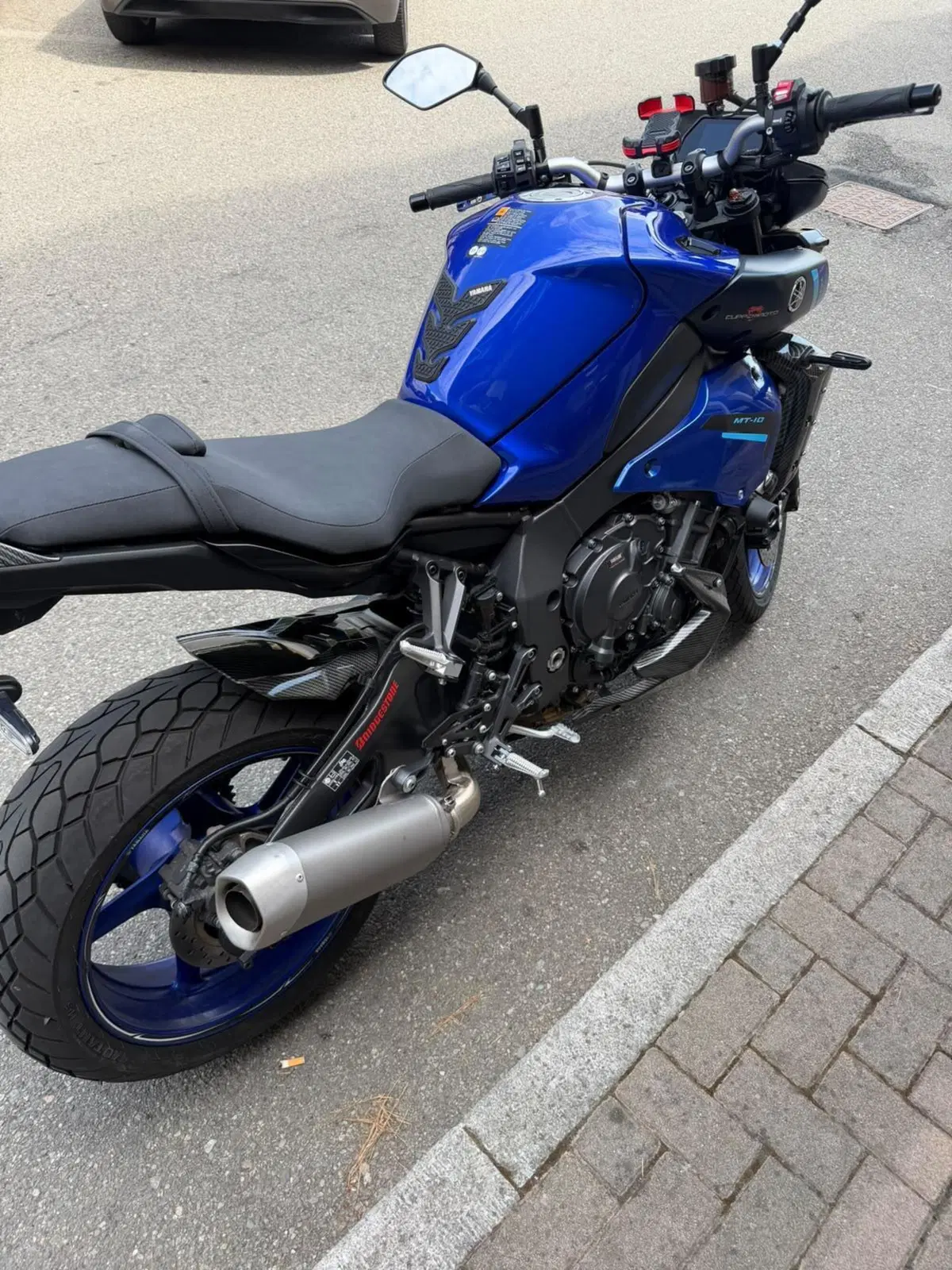 Yamaha MT-10 (2022 - 26) (5)
