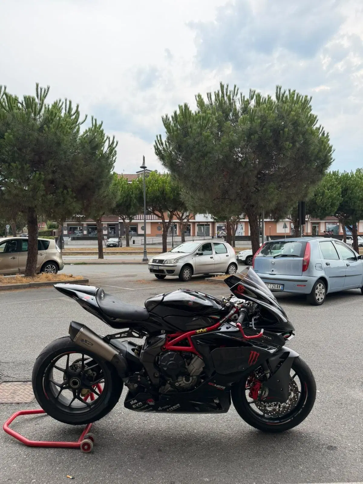 MV Agusta F3 800 RC (2015 - 17) (2)