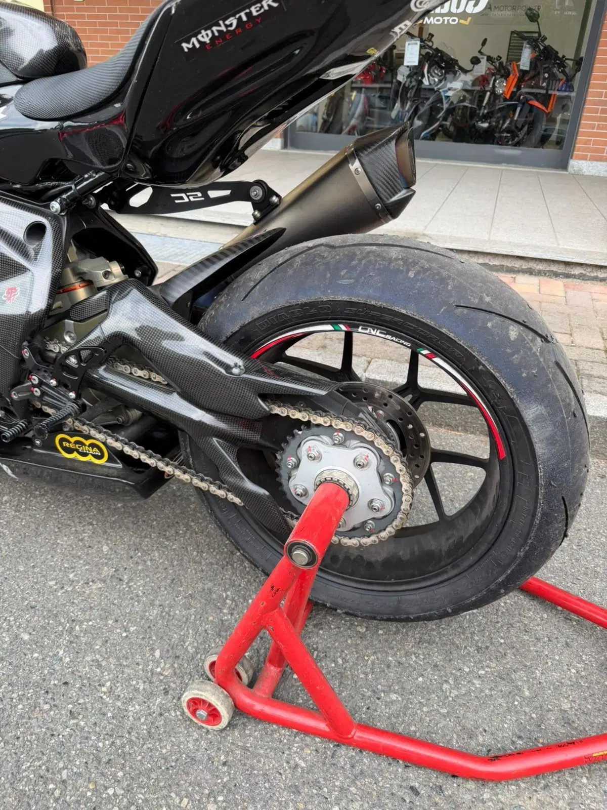MV Agusta F3 800 RC (2015 - 17) (3)