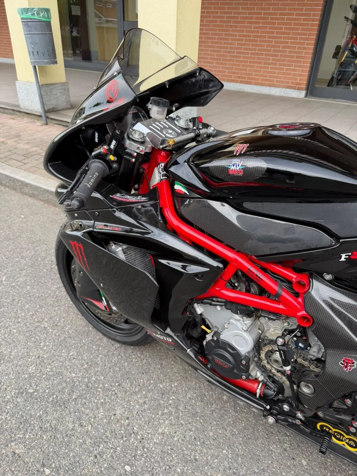 MV Agusta F3 800 RC (2015 - 17) (5)