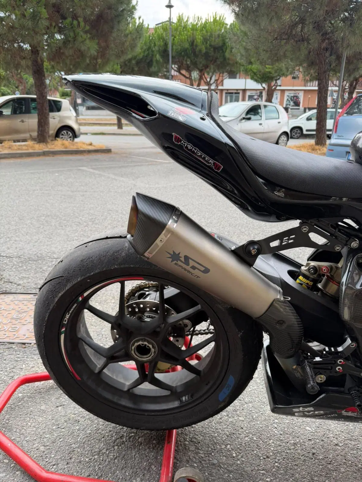 MV Agusta F3 800 RC (2015 - 17) (9)