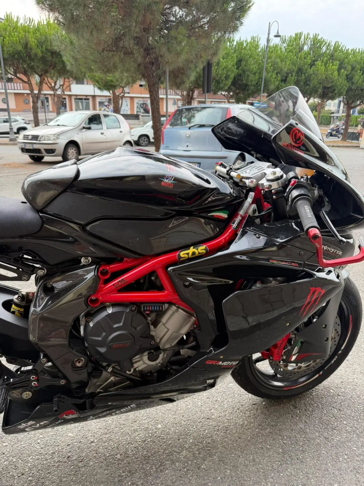 MV Agusta F3 800 RC (2015 - 17) (10)