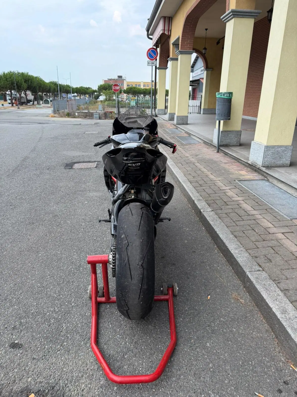 MV Agusta F3 800 RC (2015 - 17) (11)