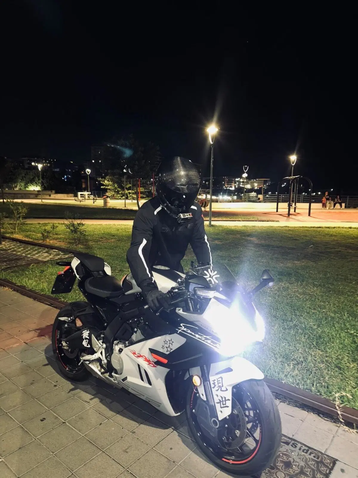 CFMOTO 675SR-R (2025 - 26) (4)