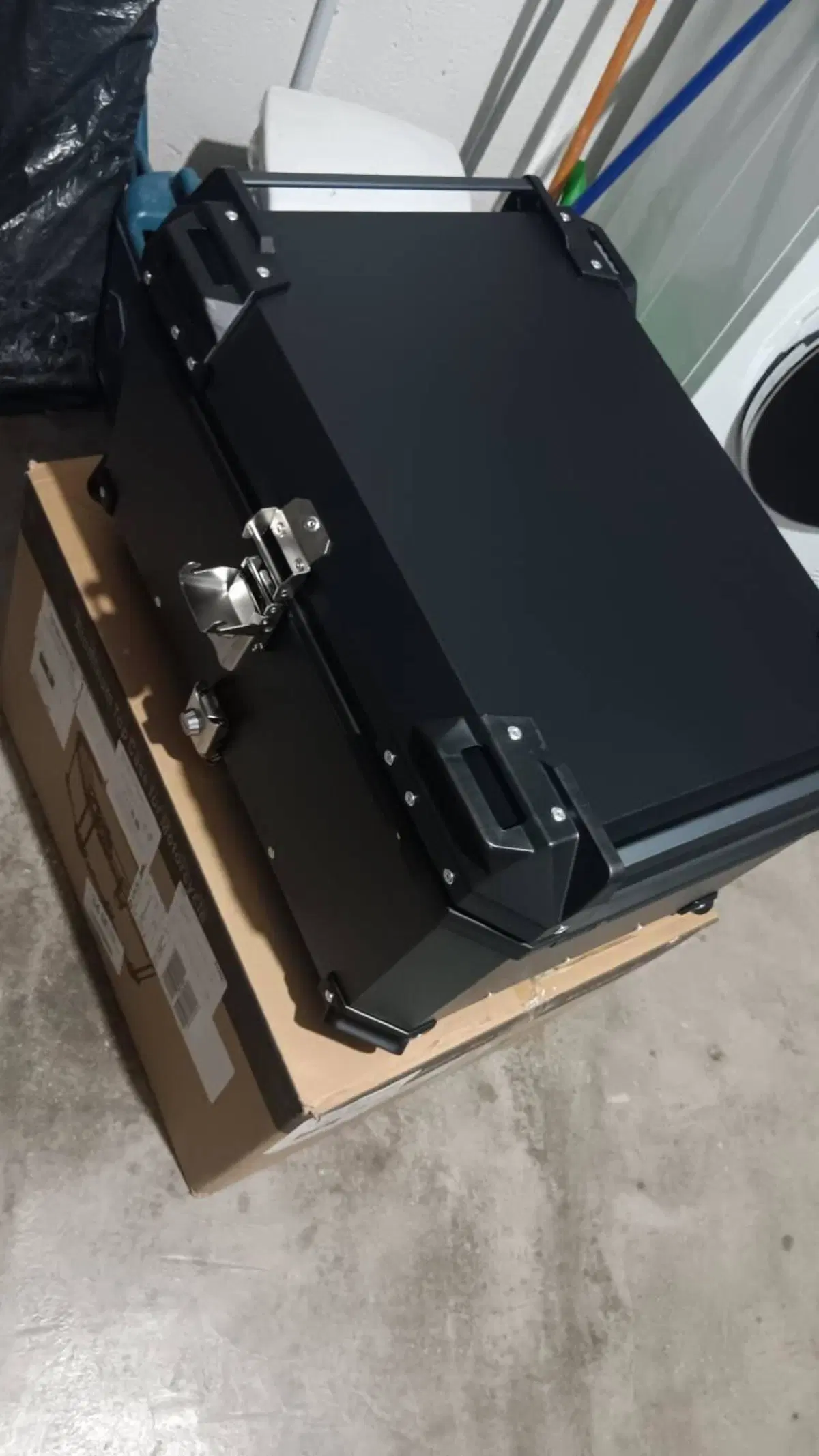 BAULE POSTERIORE 62 LITRI 100 %