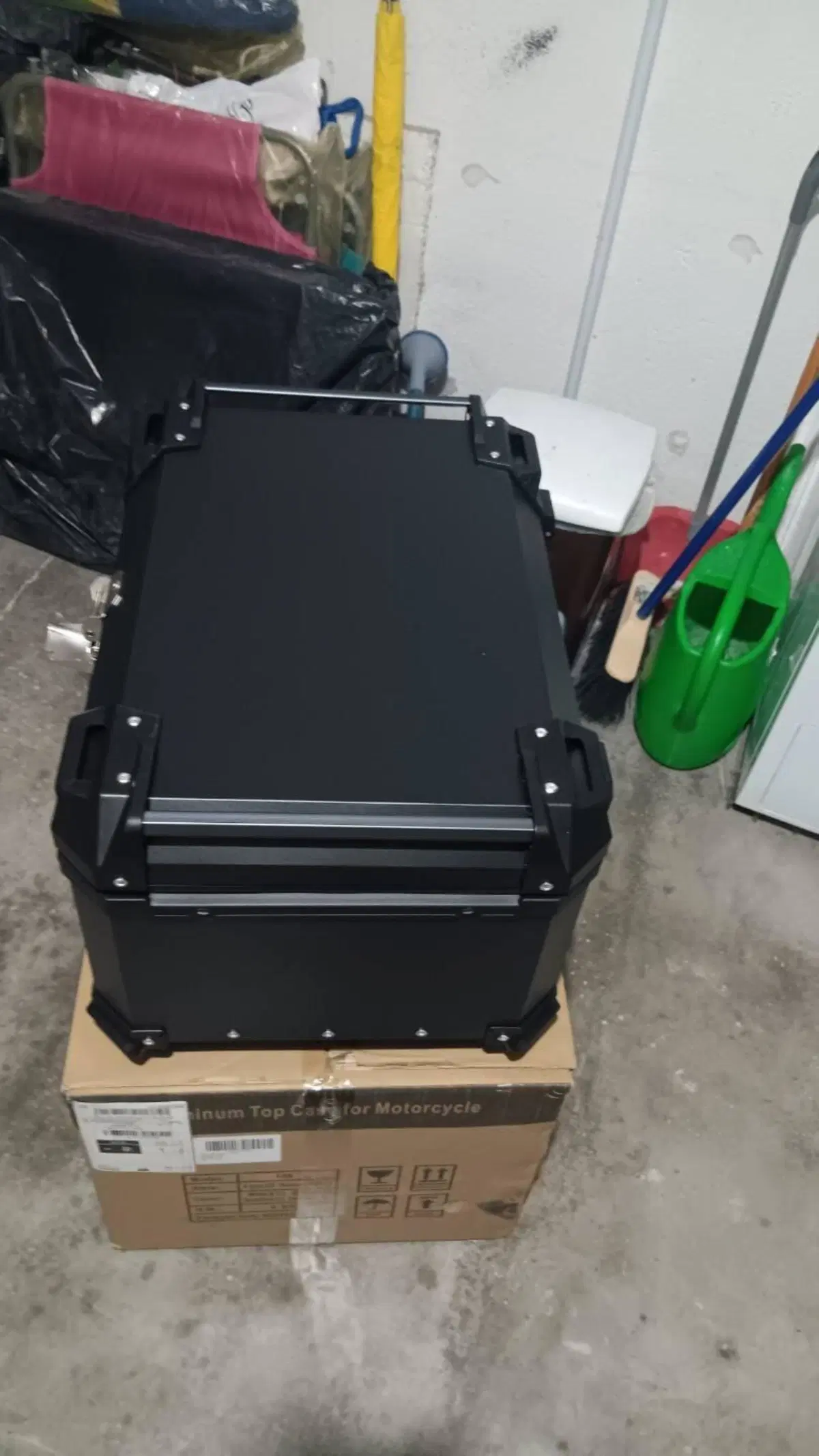 BAULE POSTERIORE 62 LITRI 100 % (5)