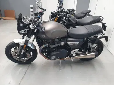 Triumph Speed Twin 1200 (2021 - 24) usata