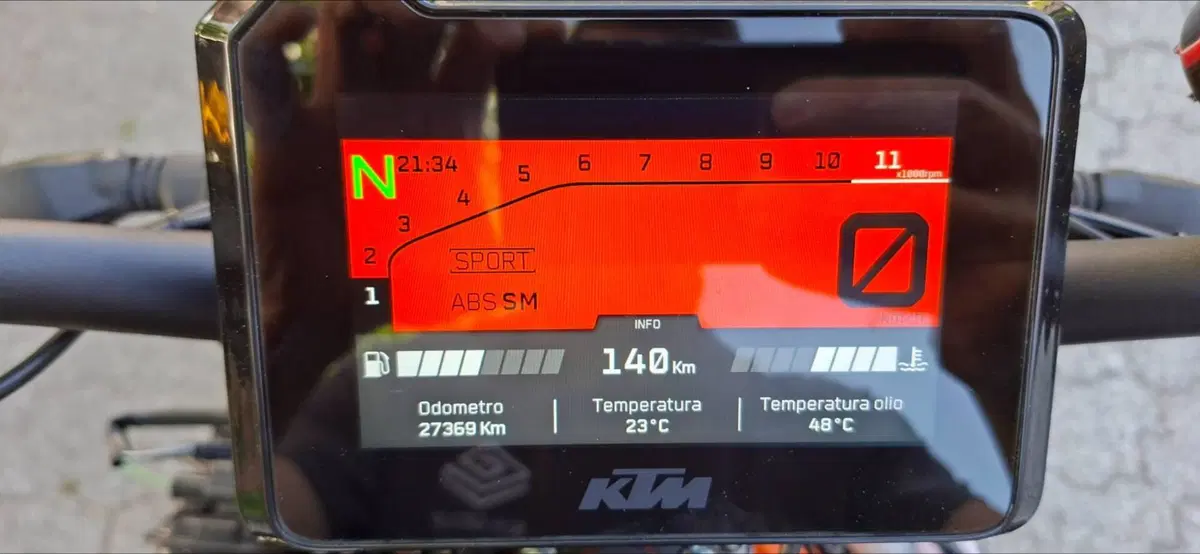 KTM 1290 Super Duke R (2021) (10)