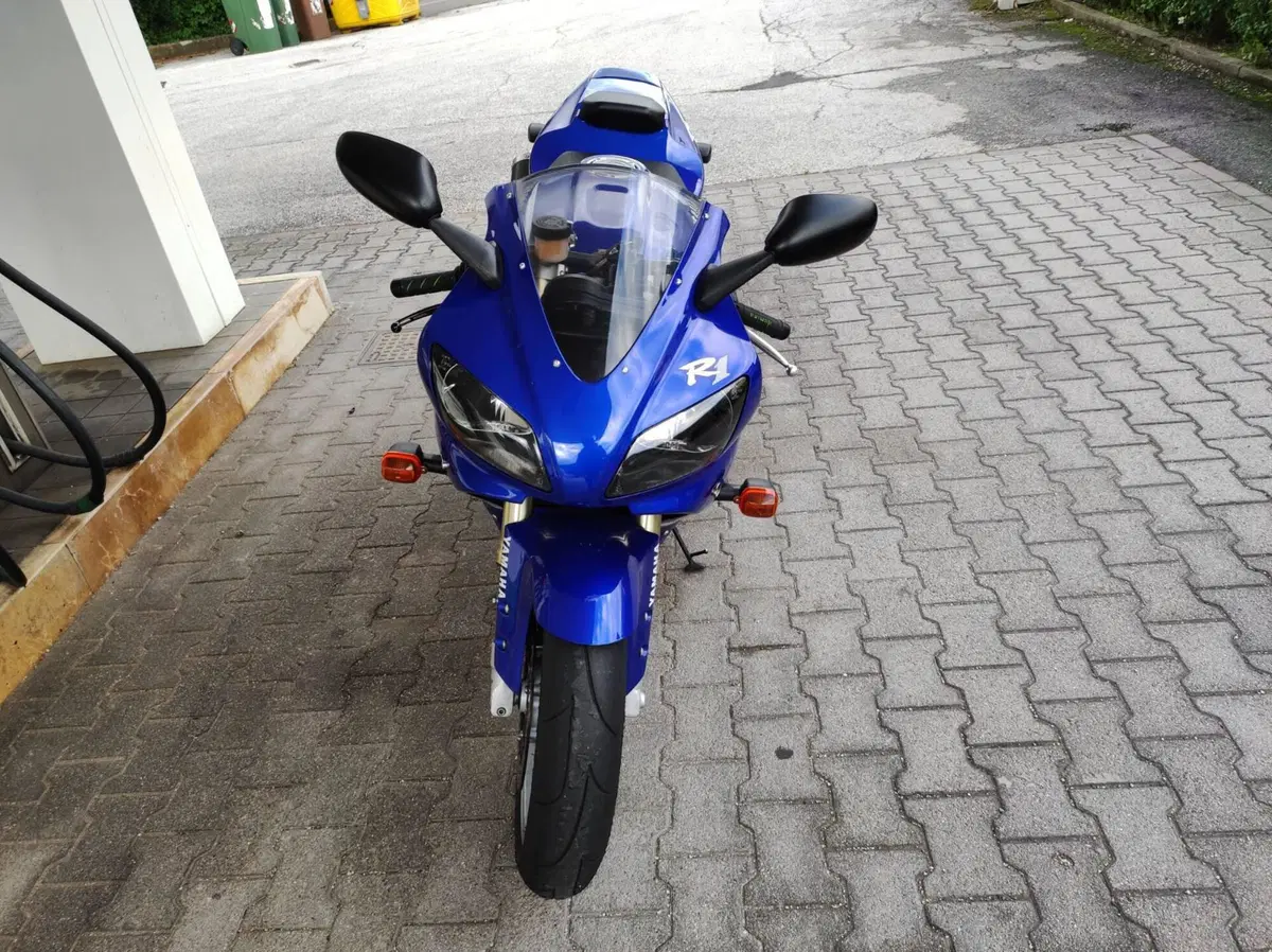 Yamaha YZF R1 (1998 - 99) (2)