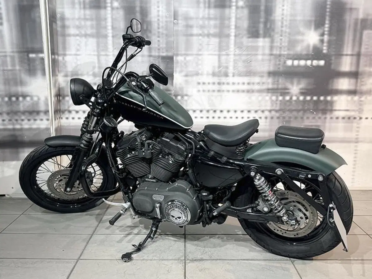 Harley-Davidson XL 1200N Nightster (2008 - 12) (2)