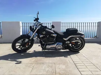 Harley-Davidson 1690 Breakout (2013 - 17) - FXSB usata