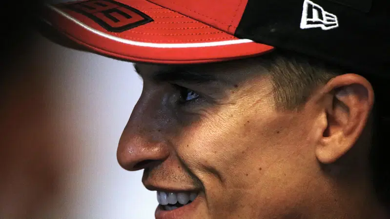 MotoGP 2026. GP di Germania. Il curioso lapsus di Marc M&aacute;rquez: "Il karma non esiste, dal 2015 ho vinto sei mondiali". Tutto giusto? [VIDEO]