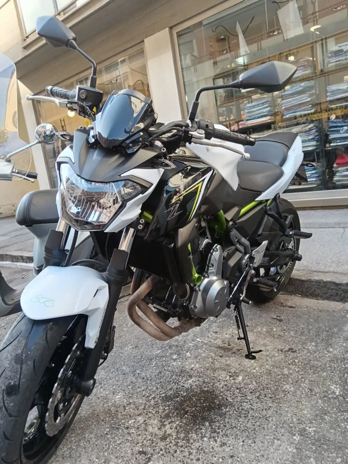 Kawasaki Z 650 (2017 - 19) (2)