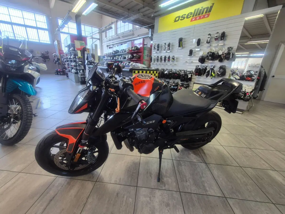 KTM 890 Duke (2021 - 23) (3)