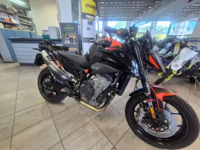 KTM 890 Duke (2021 - 23) usata