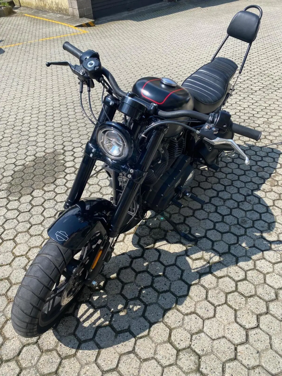 Harley-Davidson 1200 Custom (2018 - 20) - XL1200C (2)