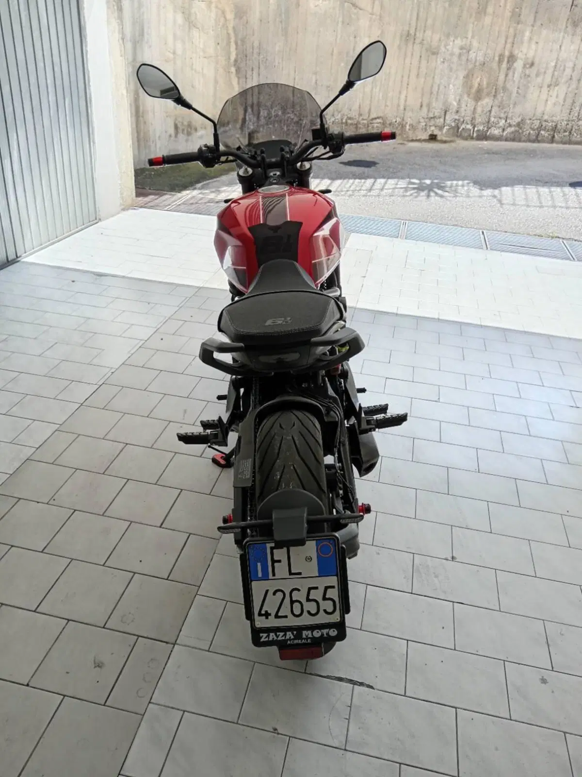 Moto Morini SEIEMMEZZO STR (2022 - 26) (5)