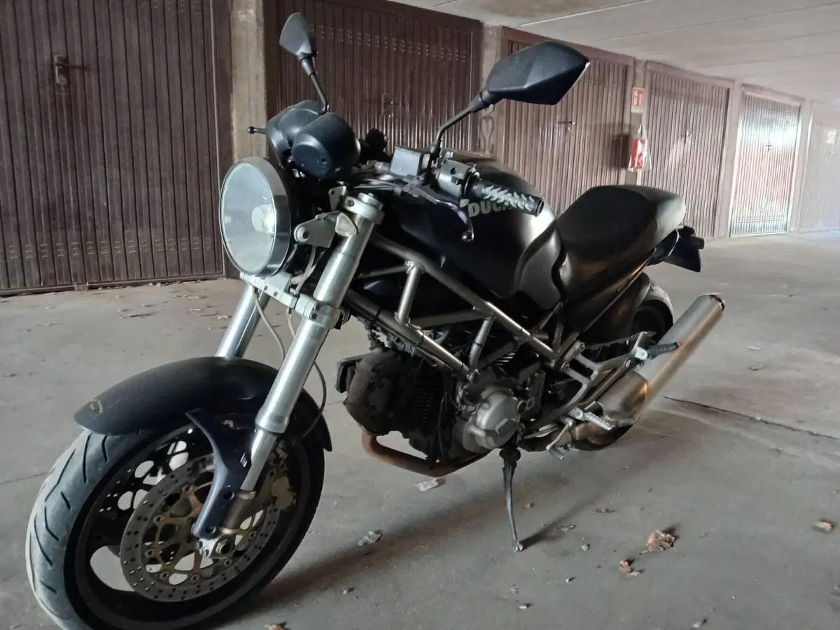 Ducati Monster 620 Dark (2003 - 06)