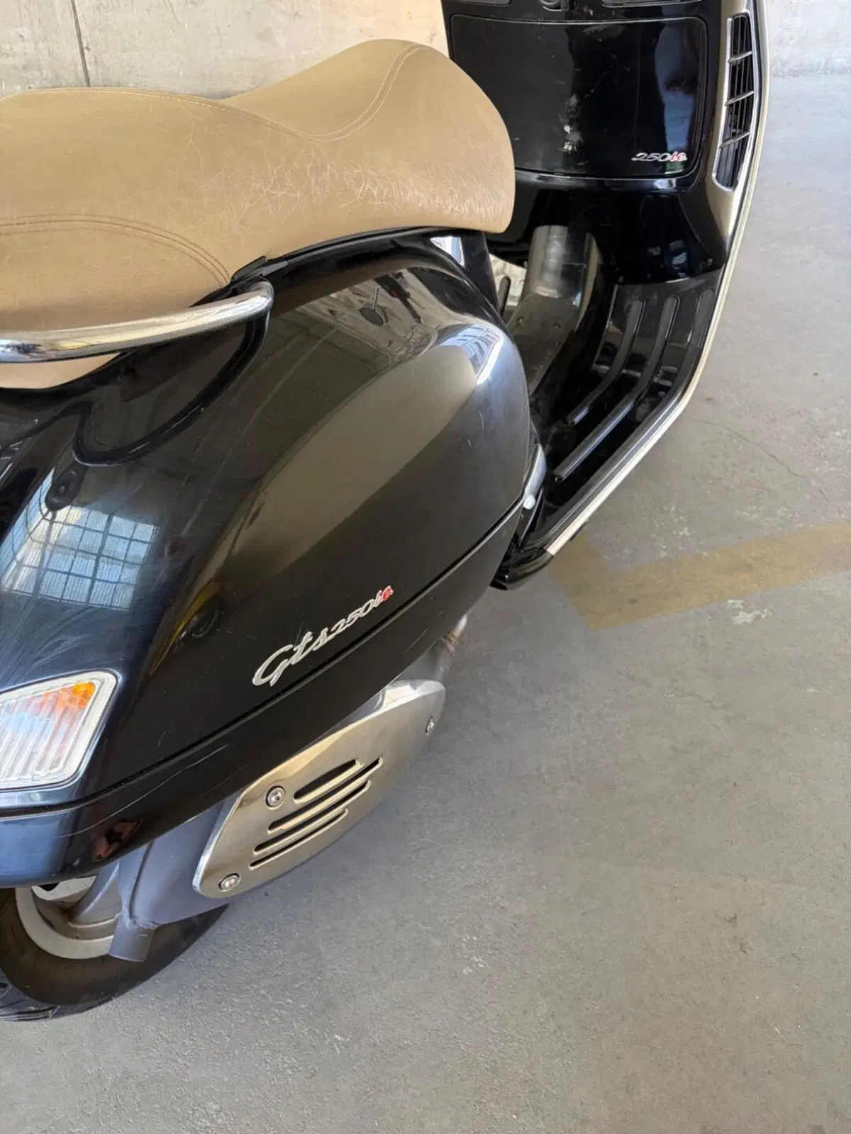 Vespa GTS 250 i.e. (16)
