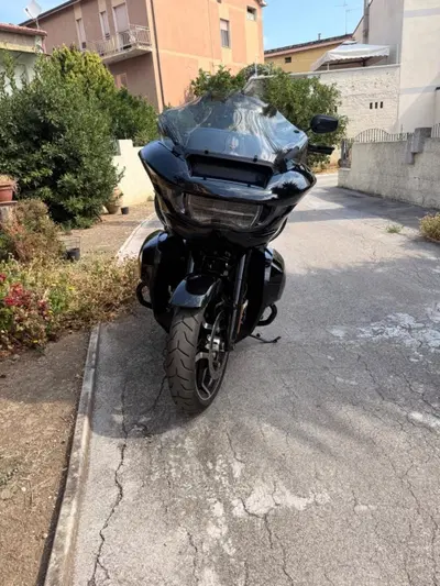 Harley-Davidson Road Glide ST (2022 - 23) usata