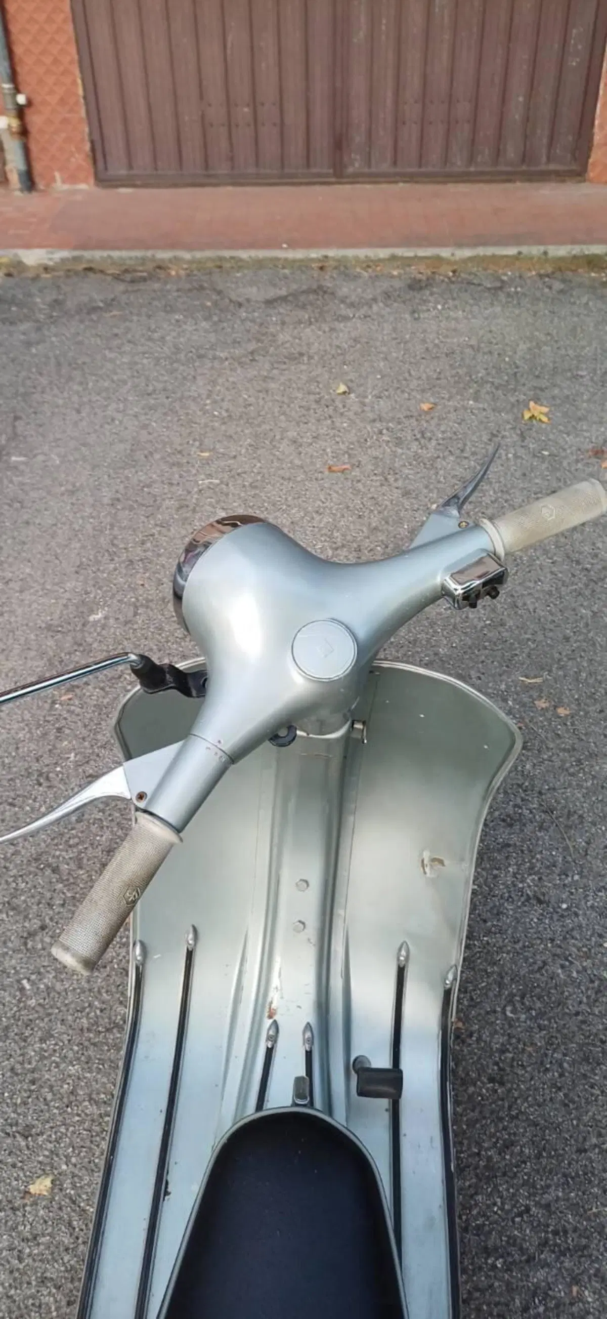 Vespa 50 Lusso (7)