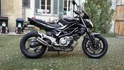 Suzuki Gladius 650 SFV ABS (2009 - 15) usata