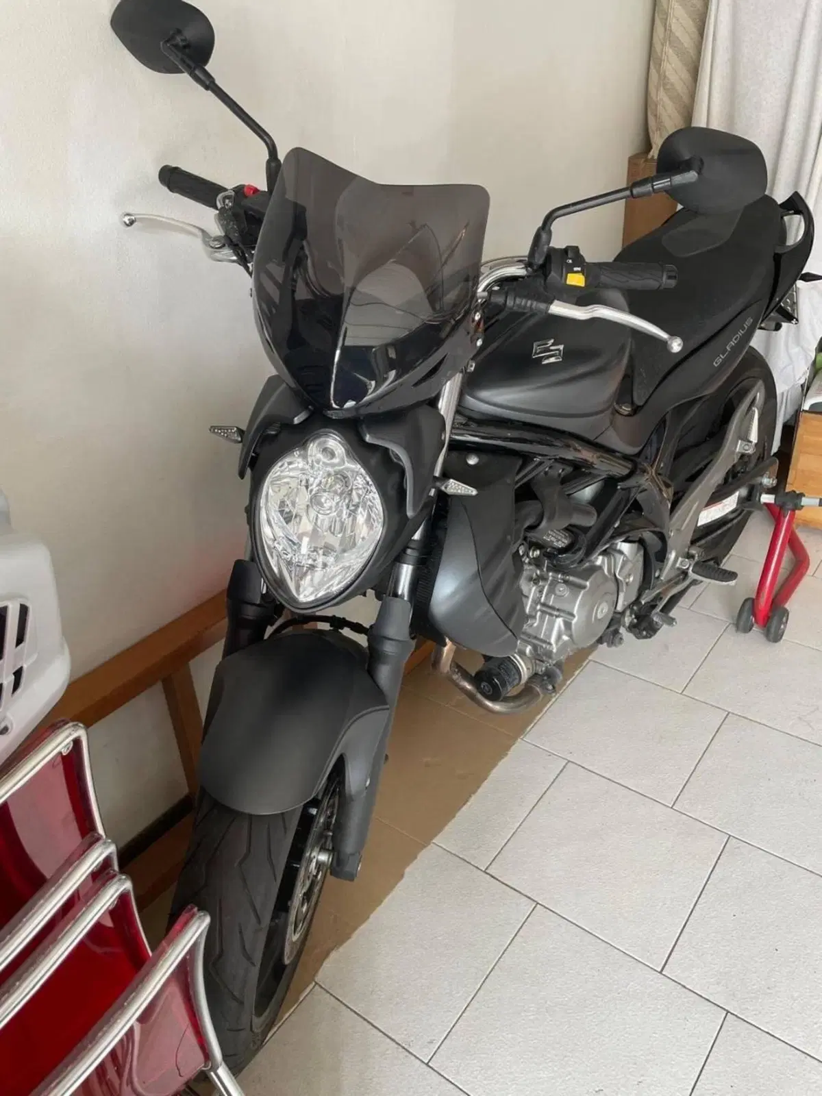 Suzuki Gladius 650 SFV ABS (2009 - 15) (5)