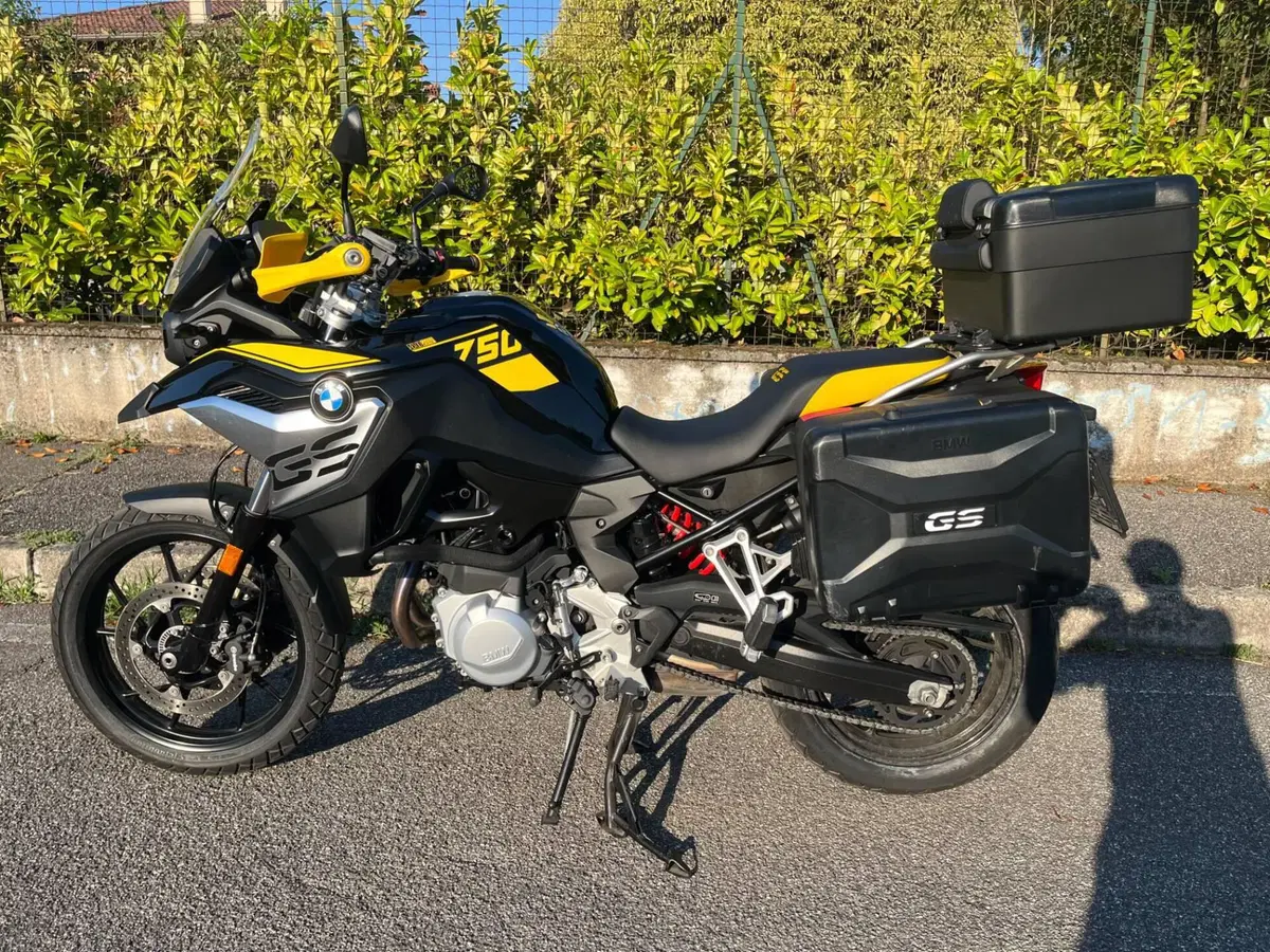Bmw F 750 GS Edition 40 Years GS (2021) (5)